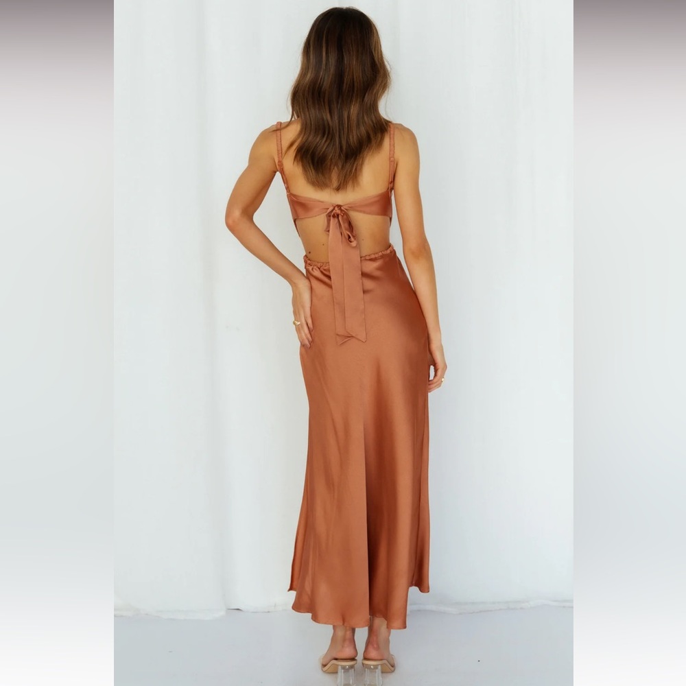 Hello Molly STAND ON MY OWN MIDI DRESS RUST - Picture 3 of 8